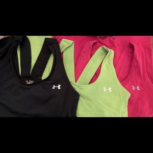 Under Armour Heat Gear tanks (3) XS with built in shelf bra